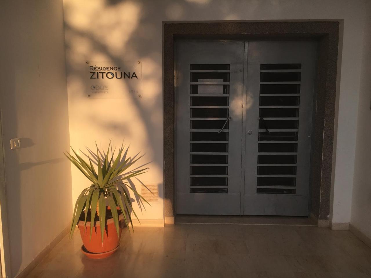 Appartement Simple Et Propre Szfaksz Kültér fotó